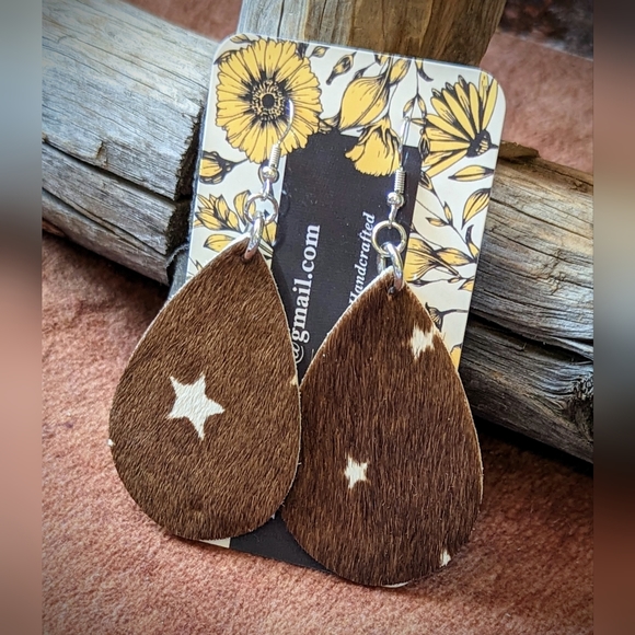 2/$12 NWT Handcrafted Hair On Teardrop Earrings With Silver Fish Hook Wire - Picture 3 of 5